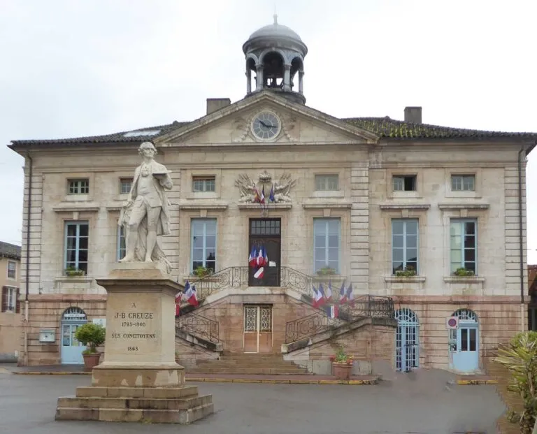 Tournus (71700)