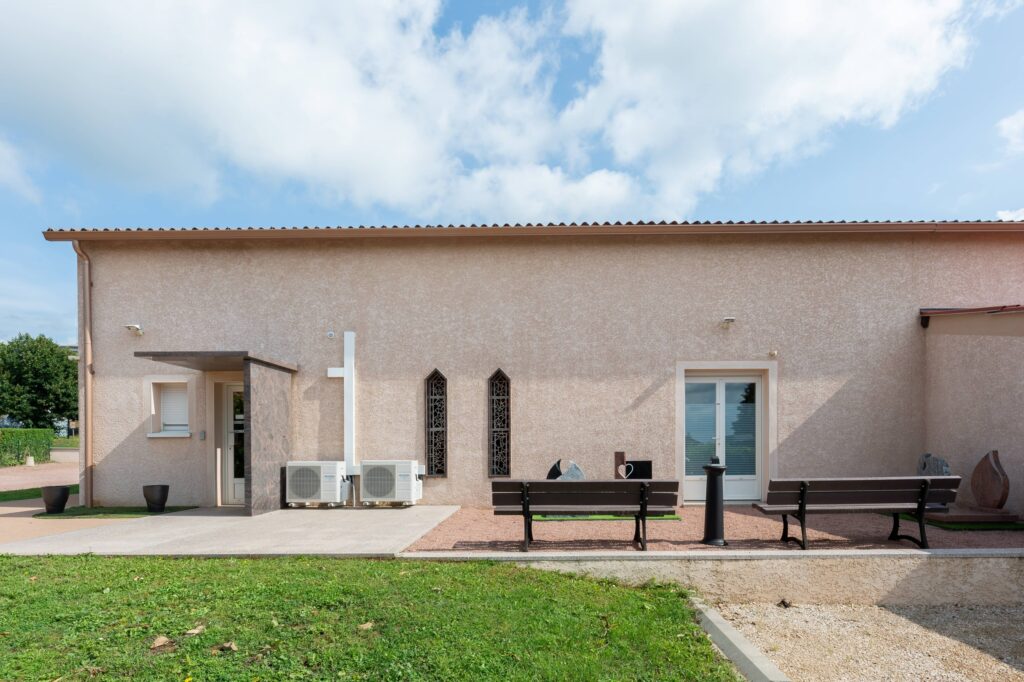 exterieur pompes funebres guillon